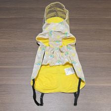 Visor-hood raincoat