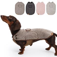 Long-back short-leg coat